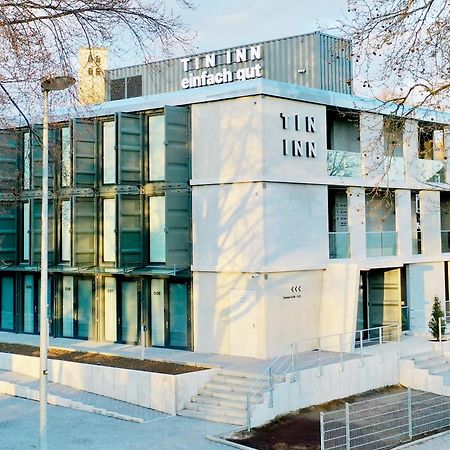 Tin Inn - Hueckelhoven - Das Hotel Aus Hochwertig Ausgebauten Ueberseecontainern Eksteriør billede