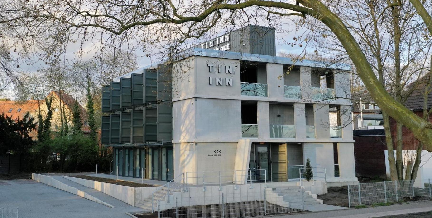 Tin Inn - Hueckelhoven - Das Hotel Aus Hochwertig Ausgebauten Ueberseecontainern Eksteriør billede